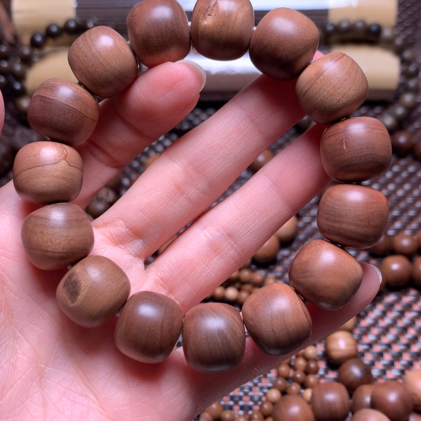 【闪购商品】檀香木手串/手链✨️****14*15横纹瑕疵处理价
