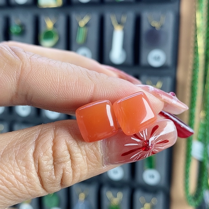 南红玛瑙耳饰18K金镶嵌