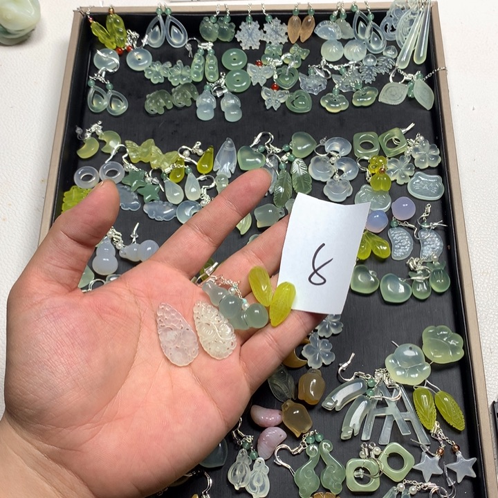 呆***丶蛇纹石玉合金耳钉