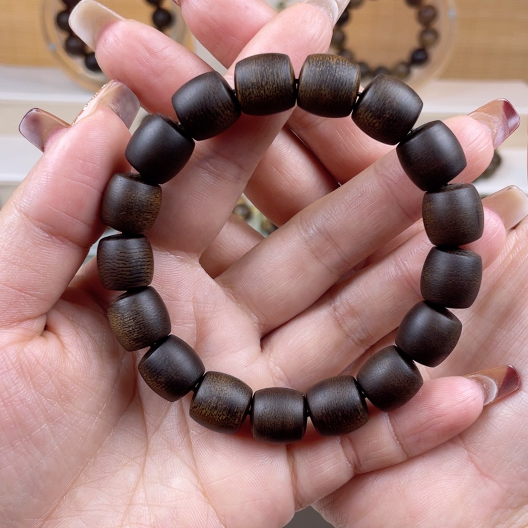 沉香手串麦****ᐝ越南芽庄白奇楠