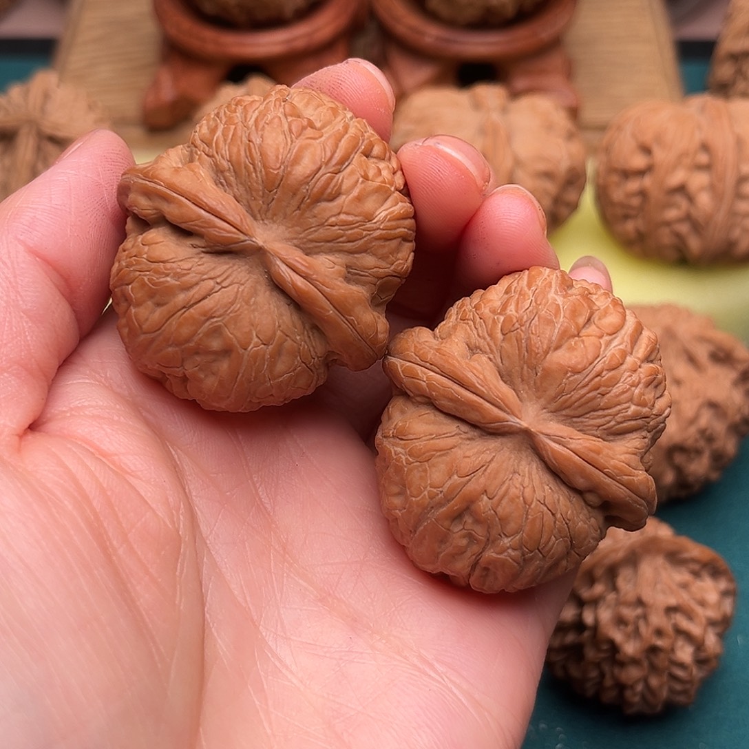 佚***名把件文玩核桃平谷元宝