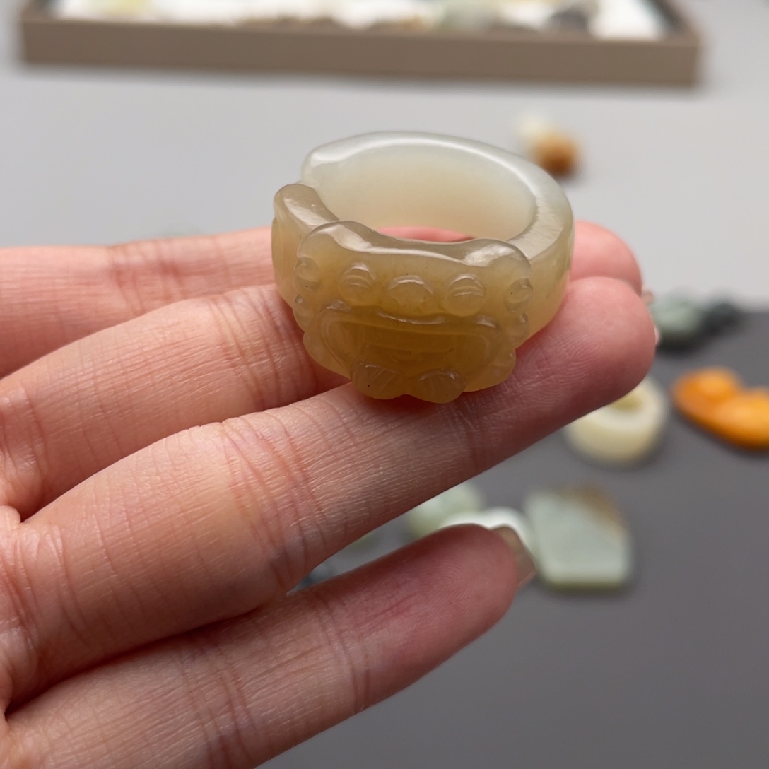 和田玉18.6戒圈未镶嵌