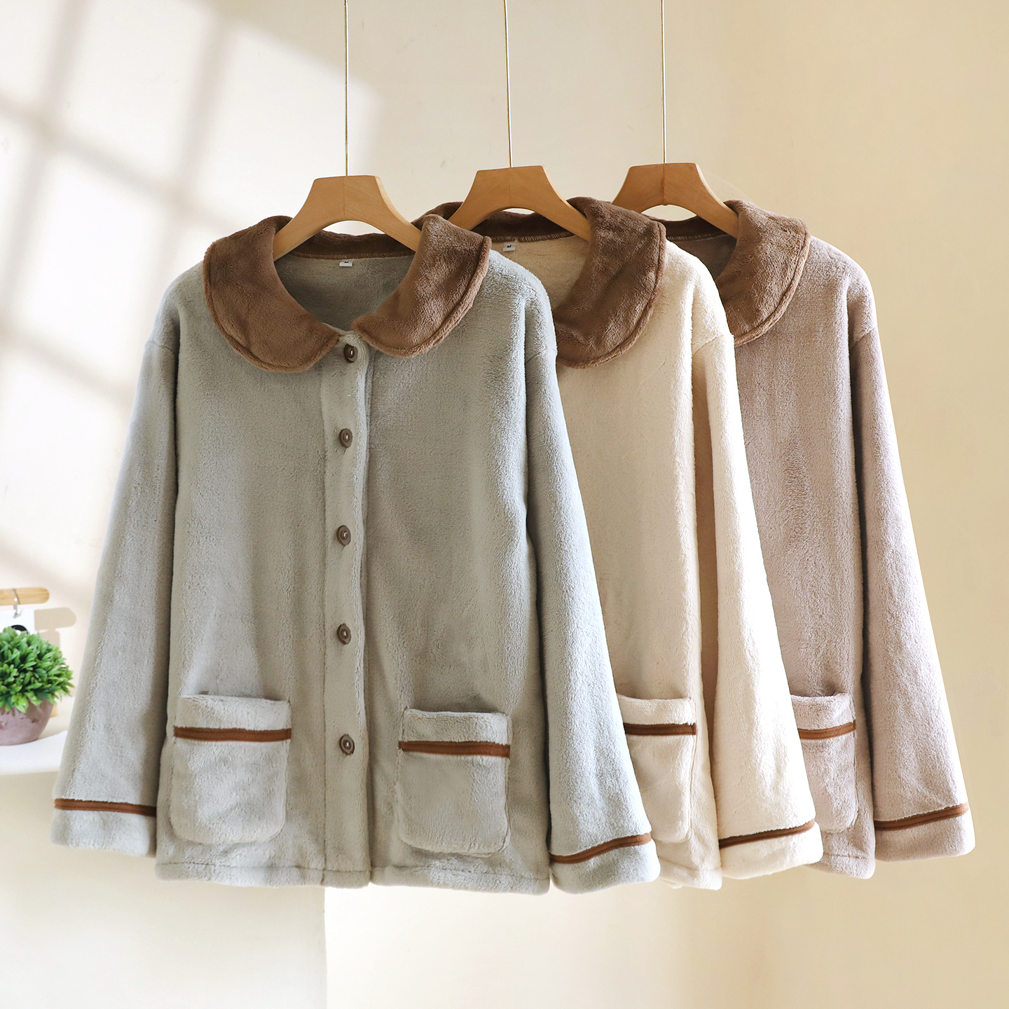 法兰绒睡衣上衣单件女款秋冬季珊瑚绒外套加绒毛绒加厚外穿家居服