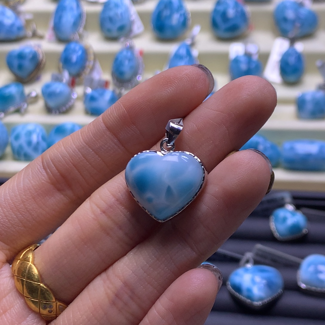 针钠钙石（海纹石）未镶嵌颈饰爱心吊坠色差略异