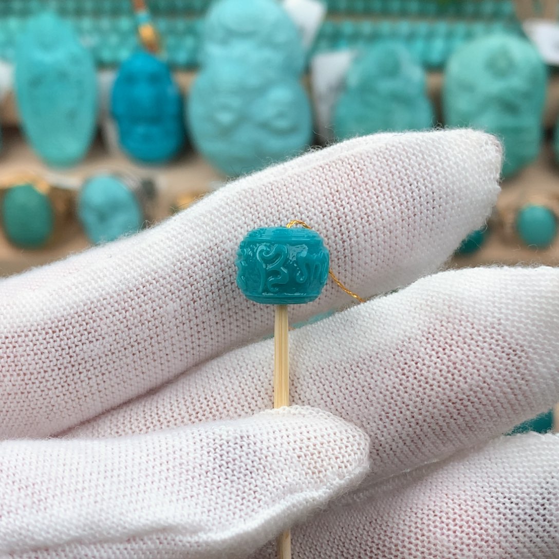 绿松石配饰未镶嵌10*8.6