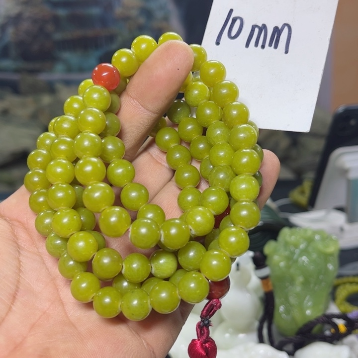 蛇纹石玉项链未镶嵌