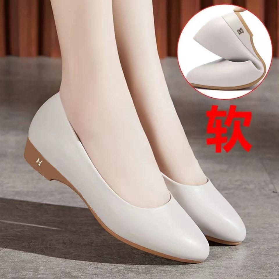 2025新款高品质单鞋妈妈鞋夏季时尚女鞋柔软舒适透气百搭工作鞋