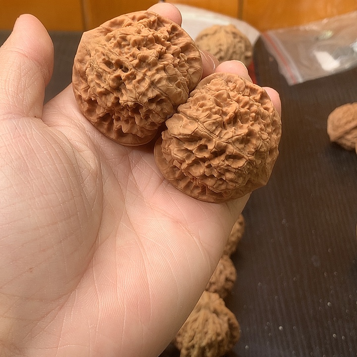 文玩核桃吊坠47夹板官帽