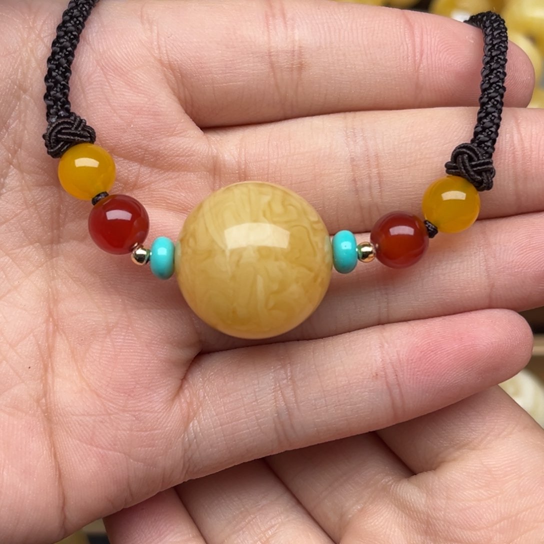 蜜蜡裸石未镶嵌蜜蜡21+