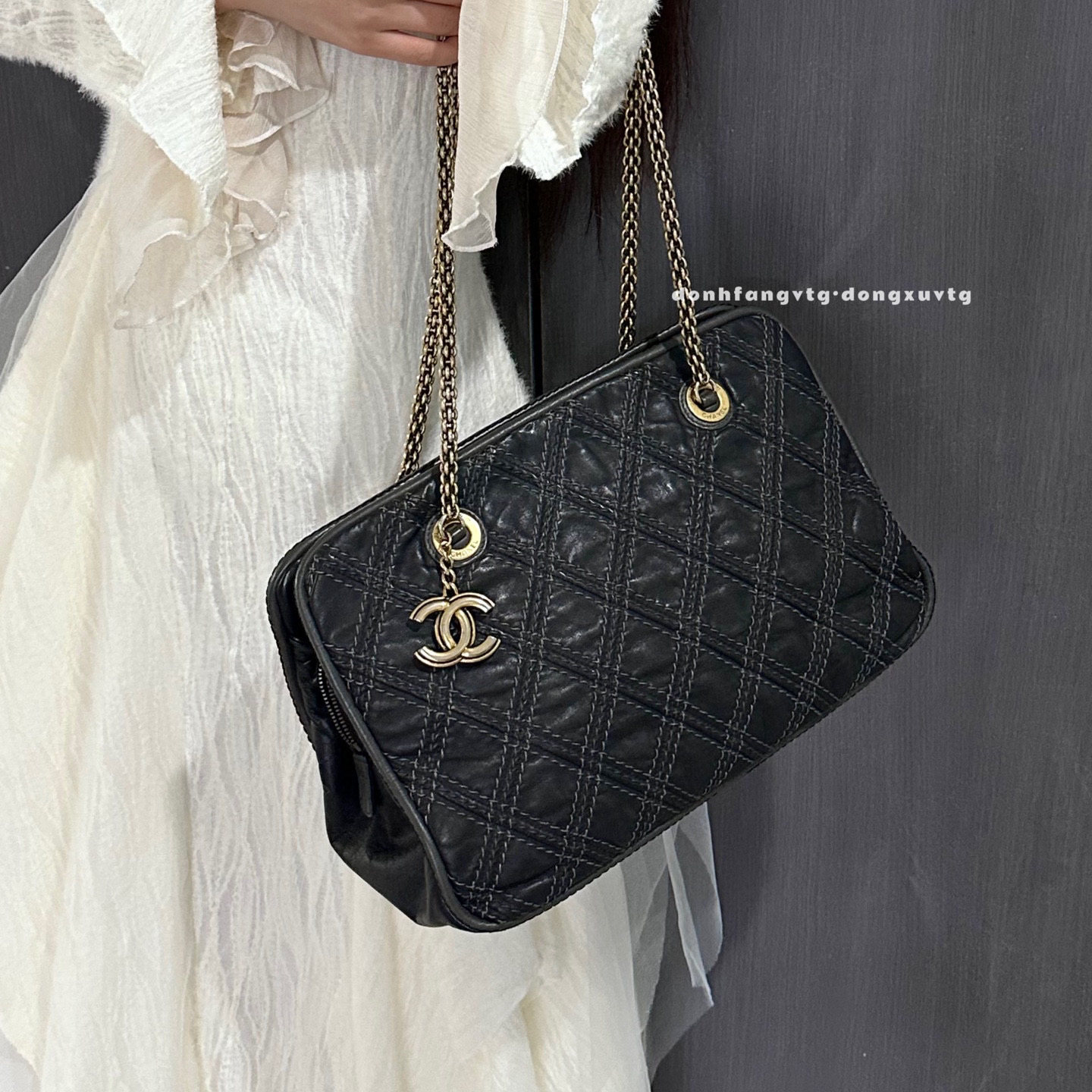 95新 Chanel/香奈儿 chanel 黑金托特单肩包