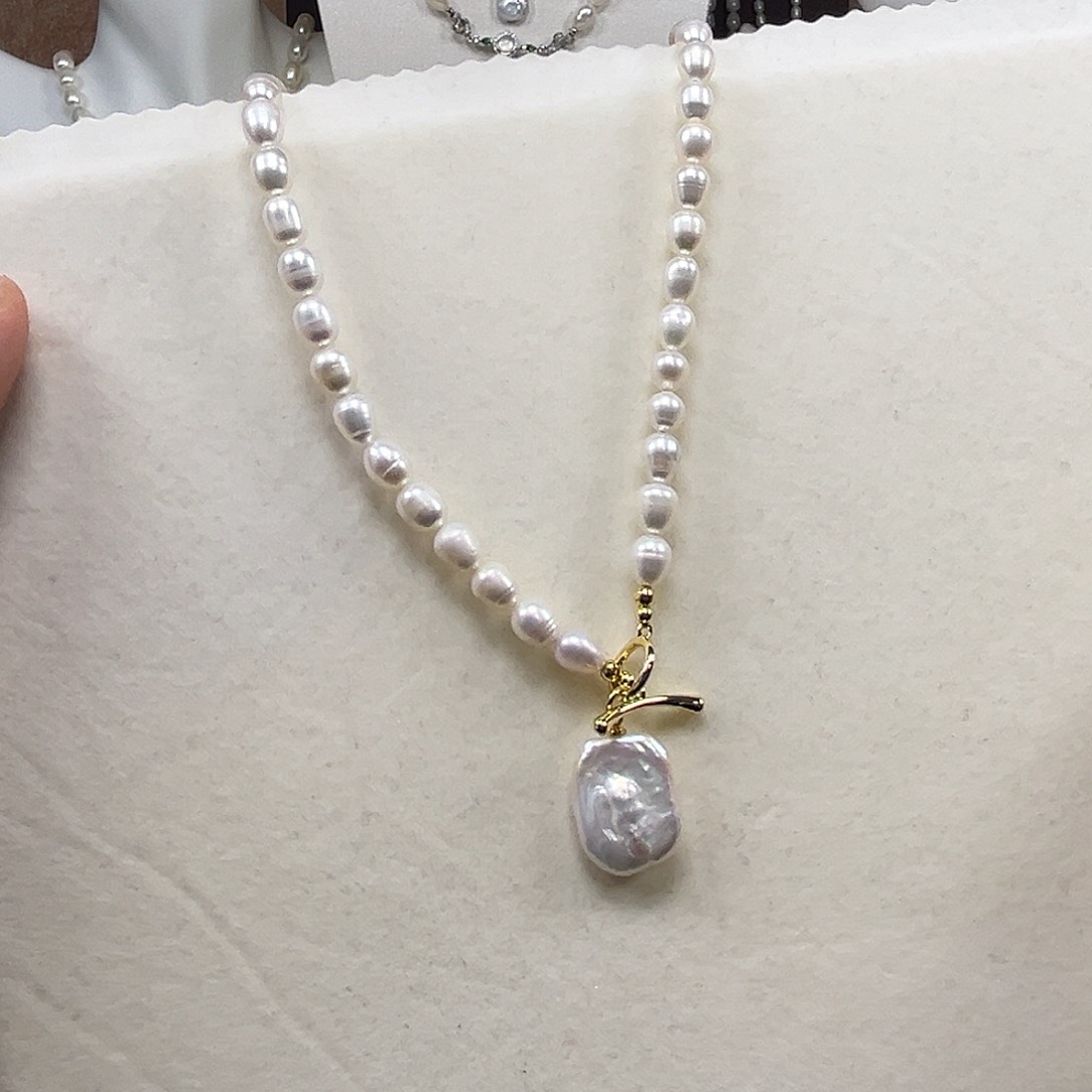 颈饰未镶嵌淡水珍珠