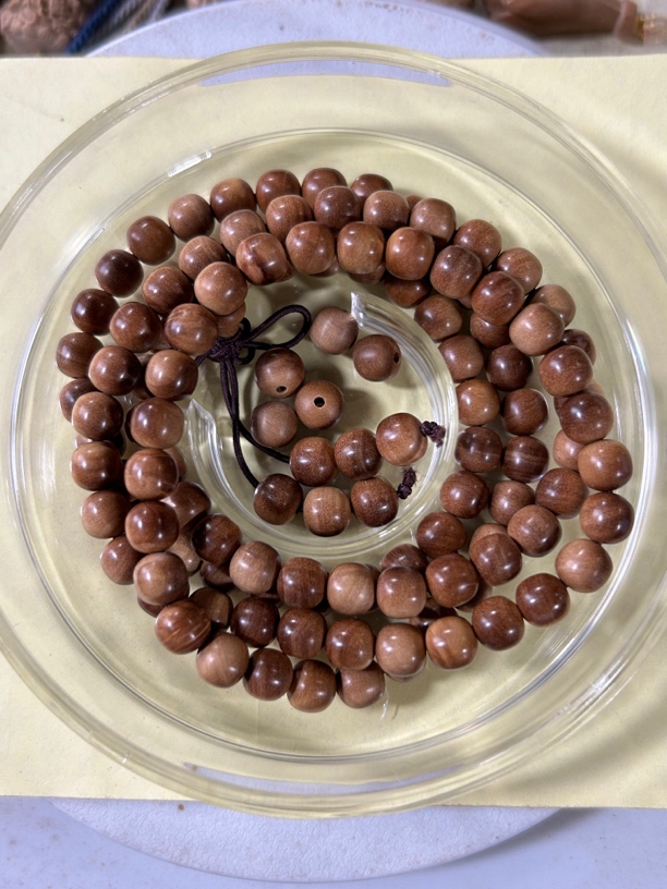 迈索尔老山檀香顶老料树头带留疤花复合型香型，0.7✖️0.7老型珠