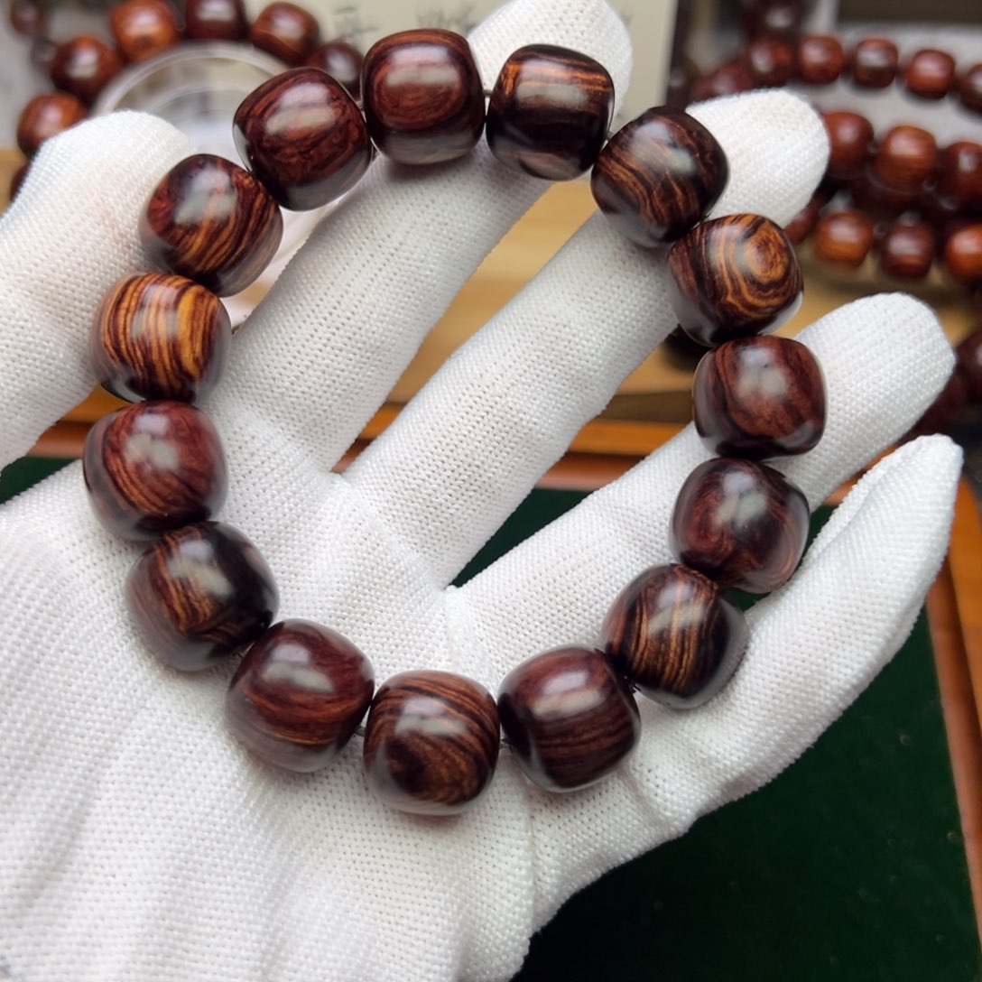 降真香无事牌朝*海南红降1516黑金满结油瑕疵