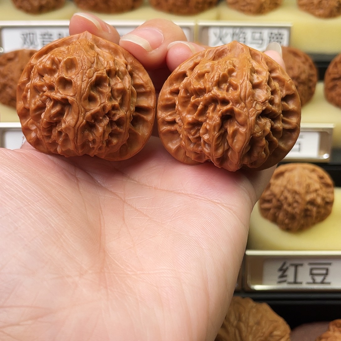 文玩核桃吊坠桃心宫灯43尺714