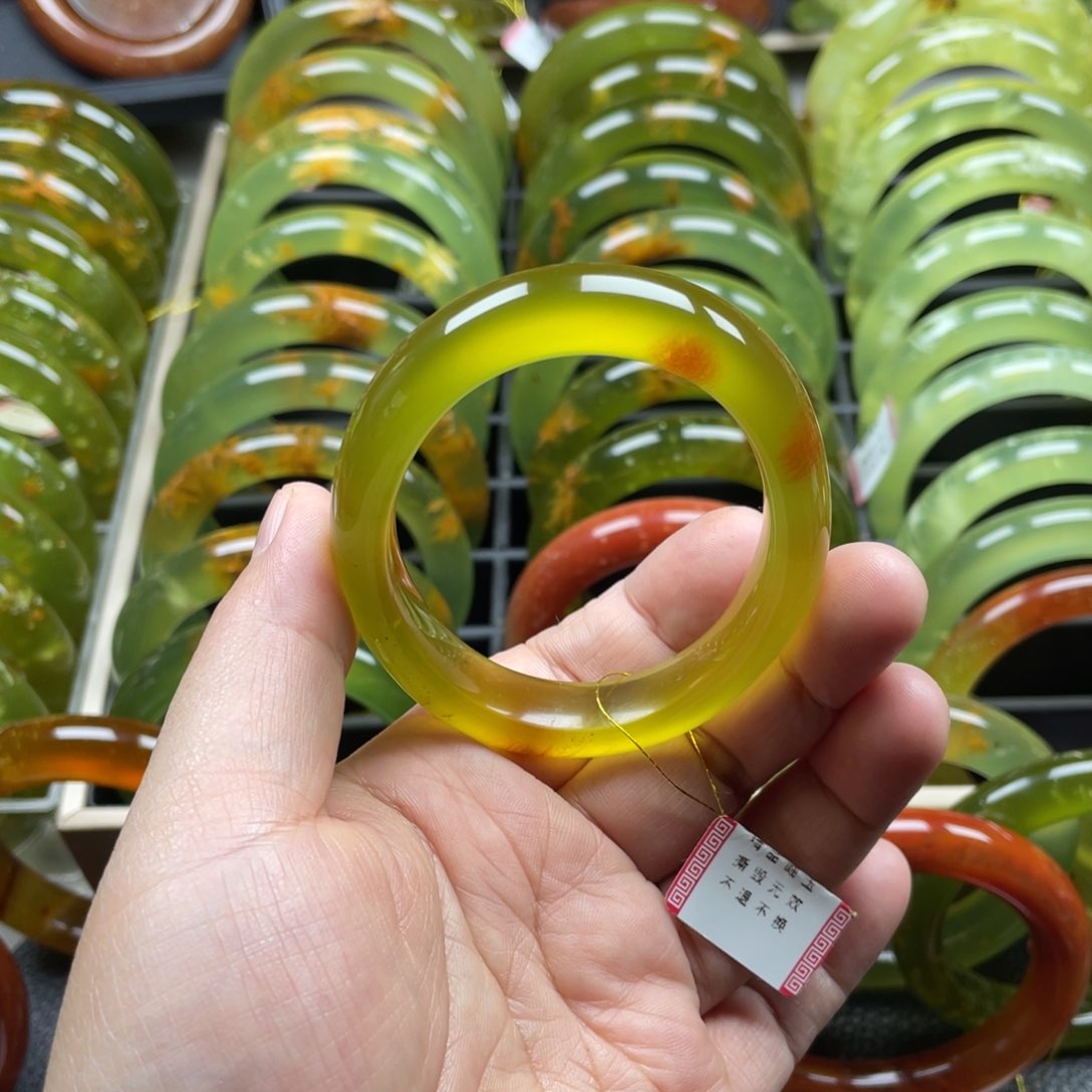 未镶嵌蛇纹石玉手镯