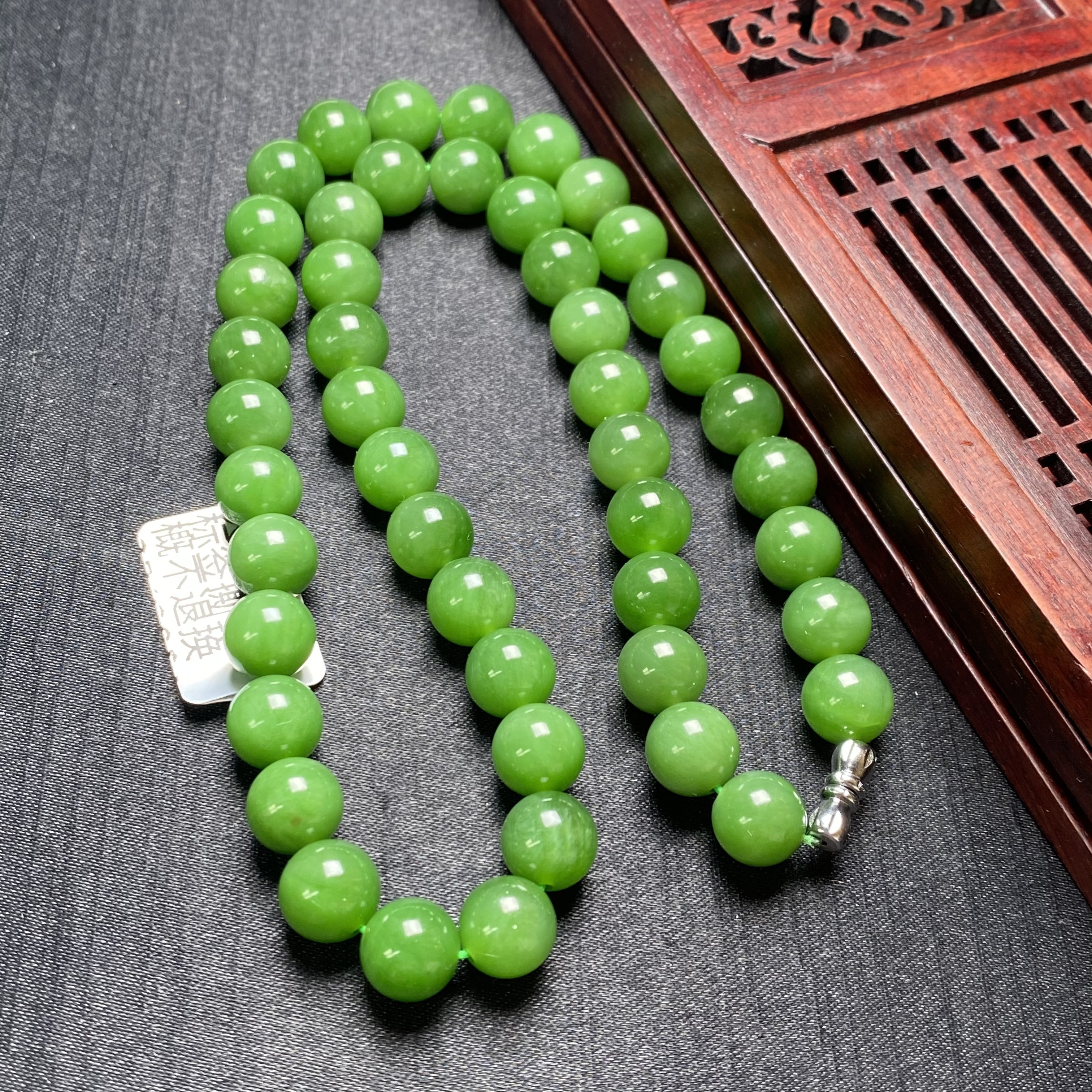 【迈越珠宝】天然和田玉碧玉项链9.5m满色满绿阳绿妈妈链锁骨链