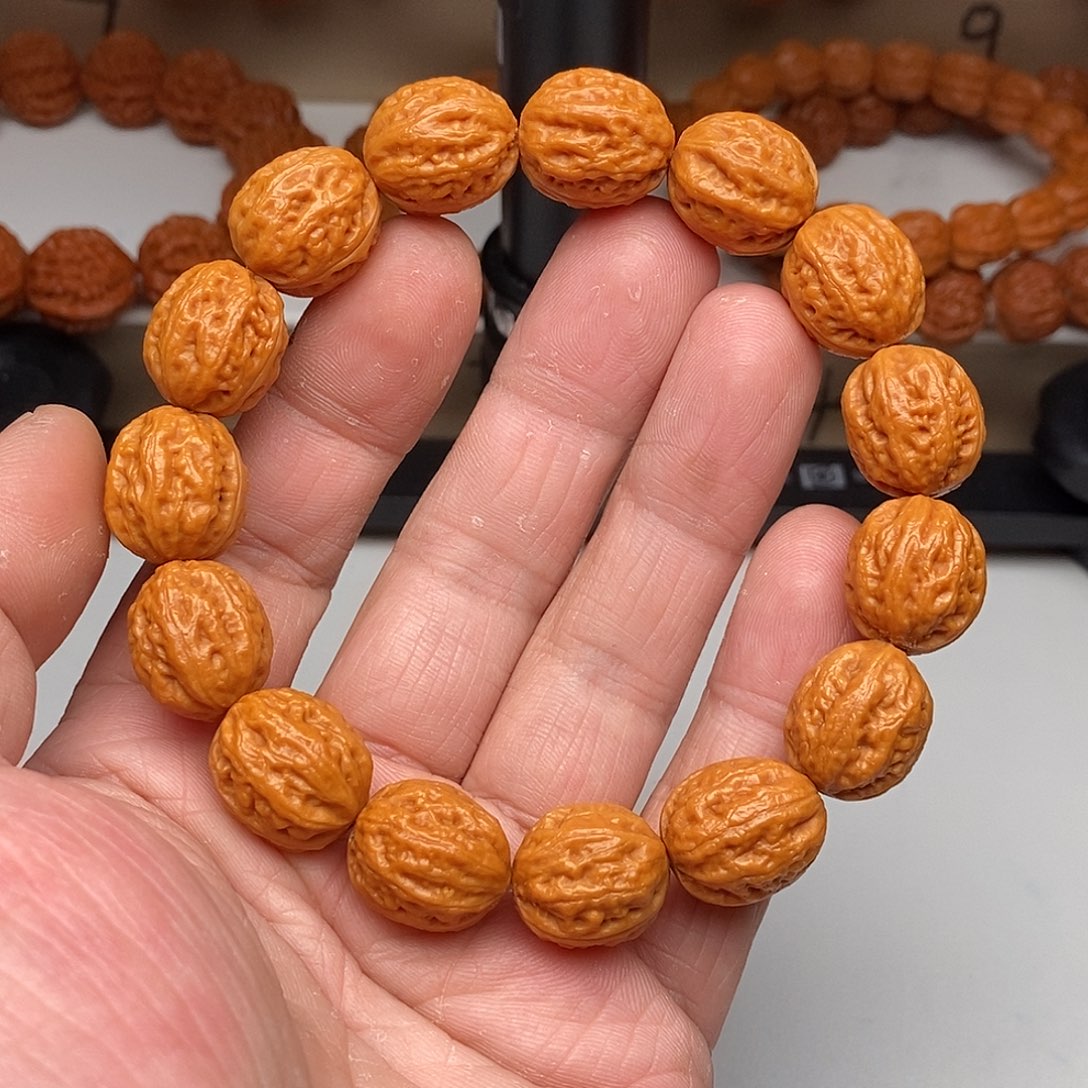 木质文玩核桃1.5八棱