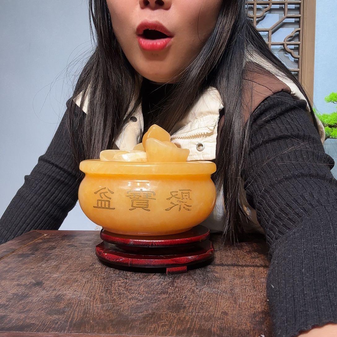 石材印尼金东摆件。。。？？