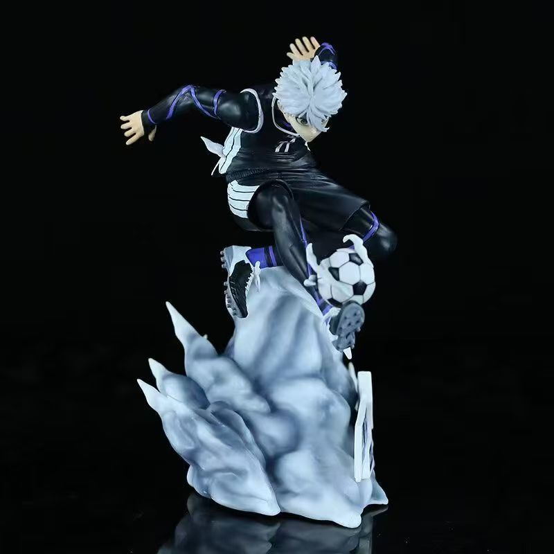 蓝色监狱凪诚士郎踢球帅气场景高21cm盒装手办模型摆件
