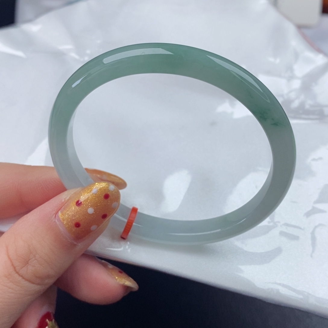 翡翠手镯未镶嵌55贵妃