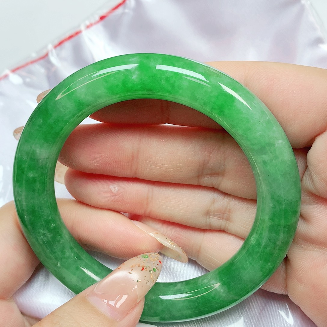 翡翠未镶嵌手镯抖音368