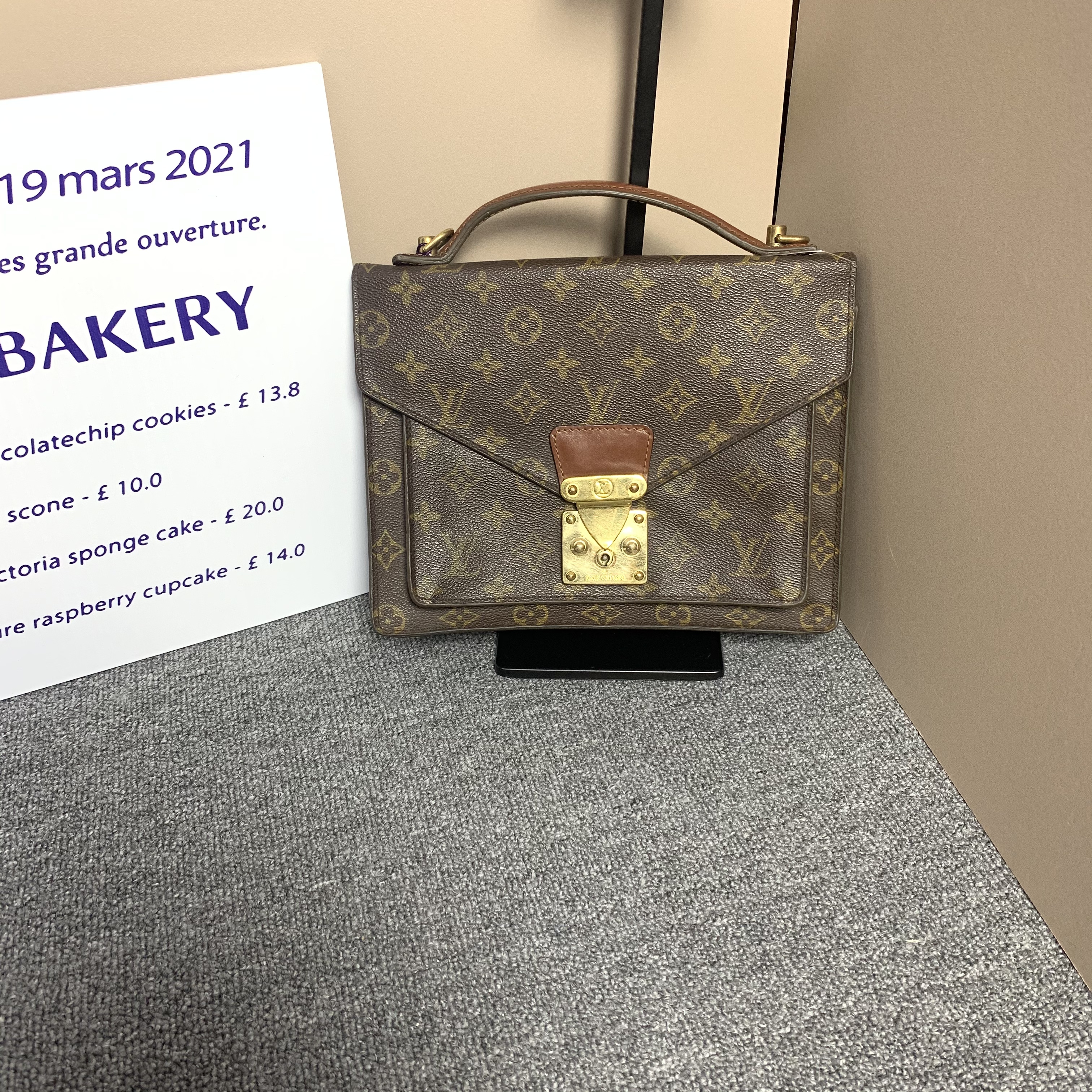 95新 LouisVuitton/路易威登 小怡中古/LV老花蒙梭邮差包