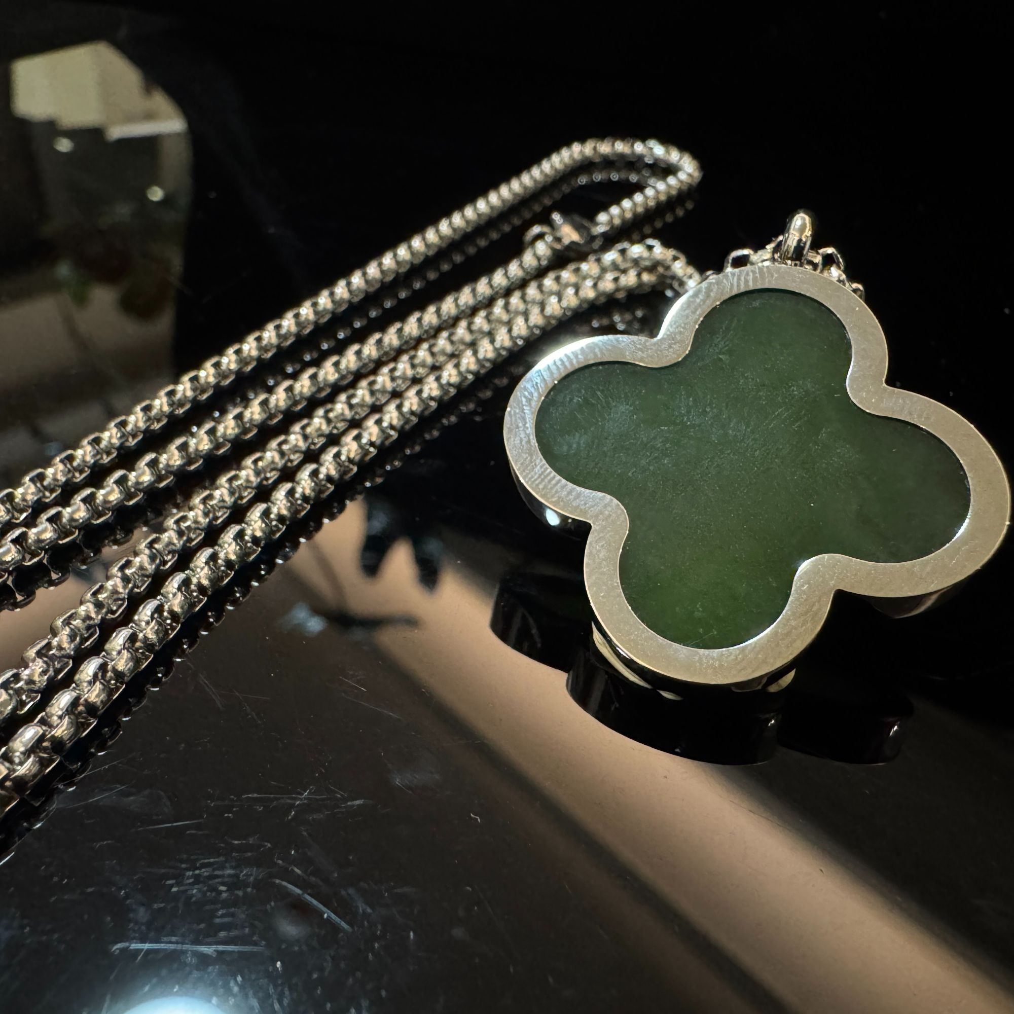 钛钢吊坠 【貞寳館】时尚钛钢一体链吊坠（四叶花）60长左右