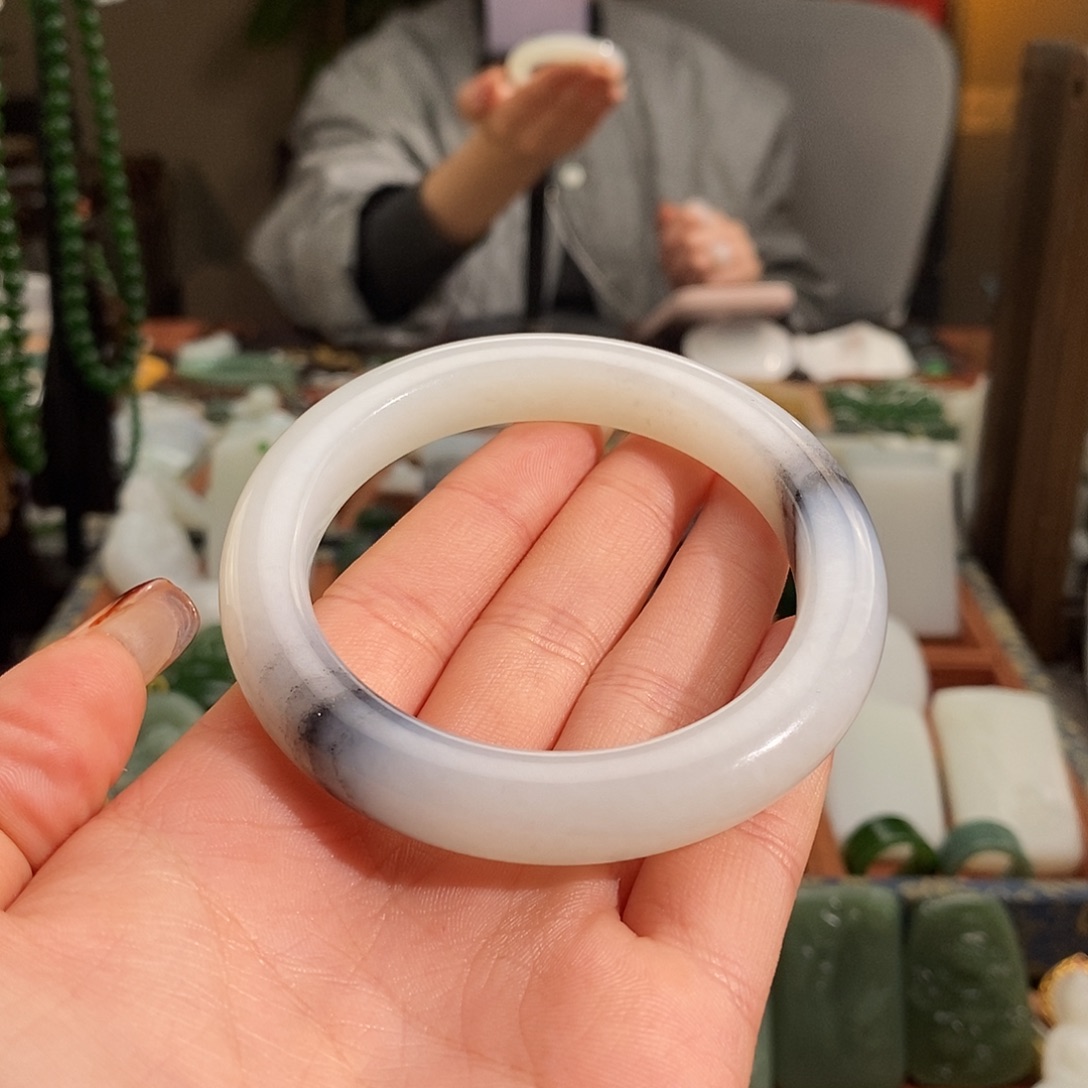 和田玉未镶嵌吊坠(不含链)手镯55.2圈口