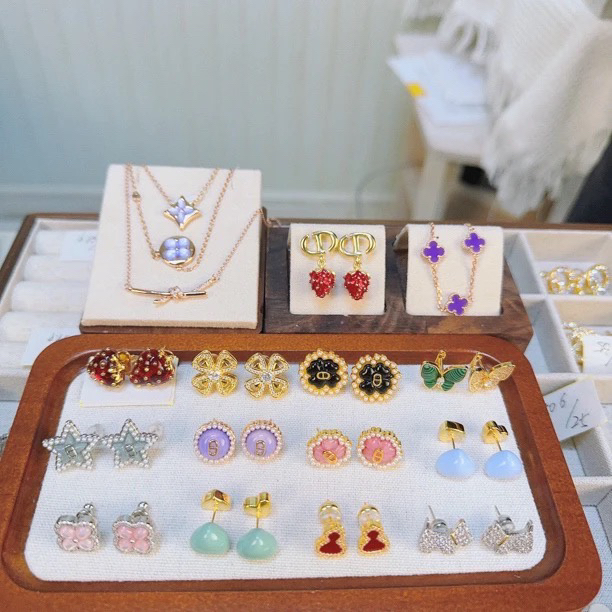 铜合金树脂耳饰 5919 粉色经典吊坠耳环