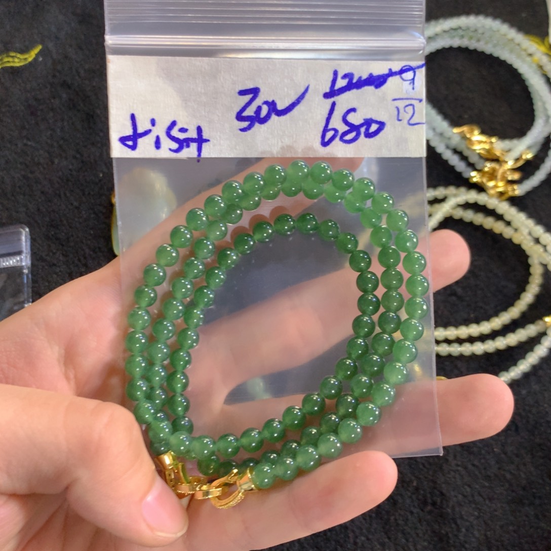 定制翡翠未镶嵌天然缅甸A货翡翠多样性