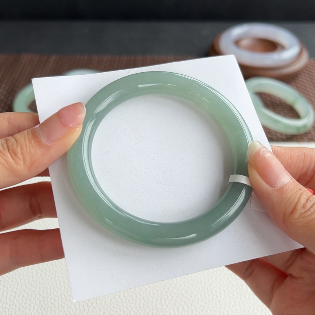 翡翠手镯未镶嵌24号 56.4