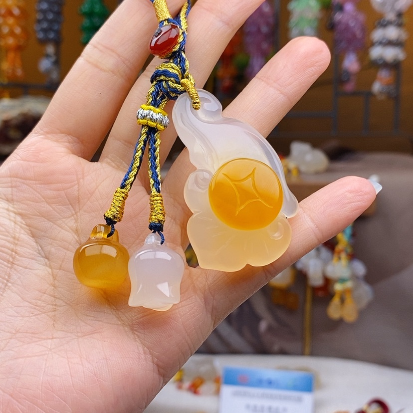 【闪购商品】玛瑙/玉髓车挂未镶嵌京***姐