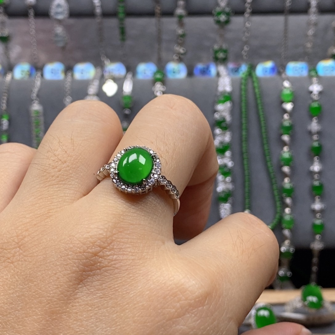 颈饰银S925镶嵌翡翠?****店9.6mm