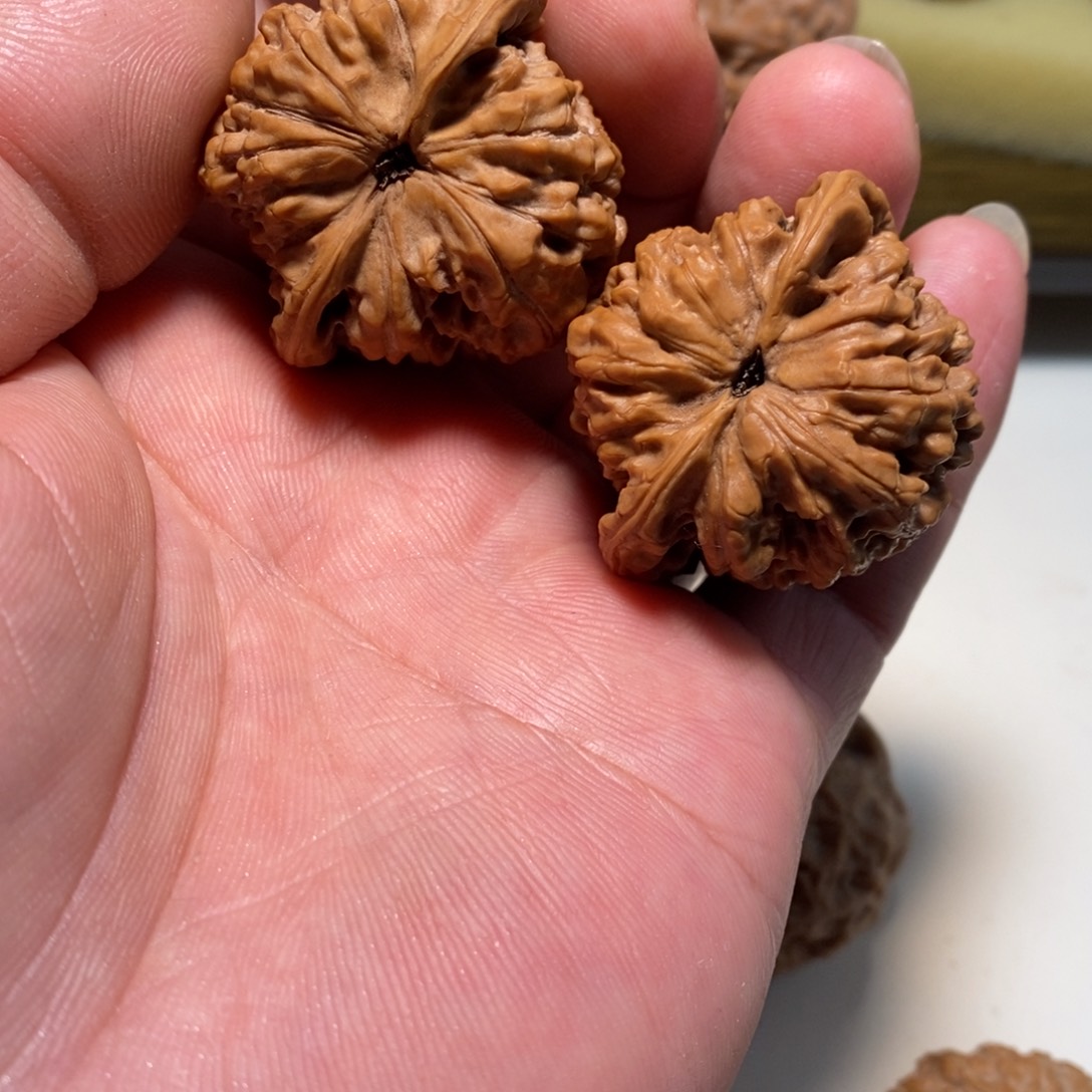 虍***文玩核桃吊坠文玩核桃老官帽