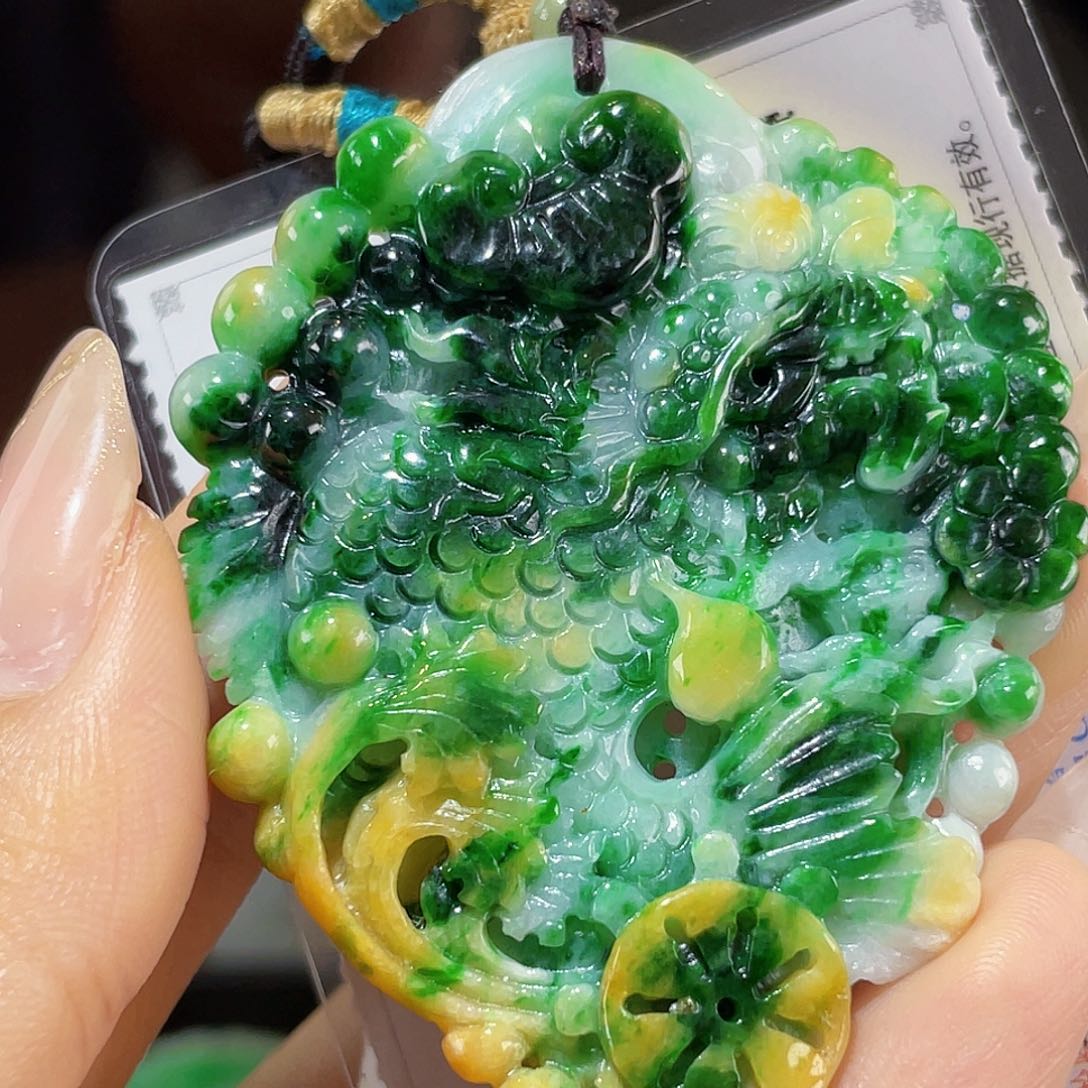 颈饰未镶嵌翡翠万**木一