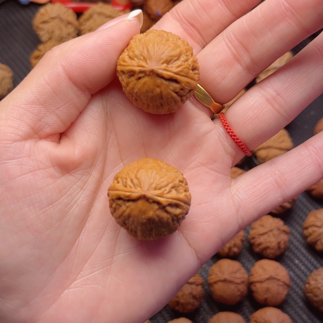 文玩核桃把件肉球