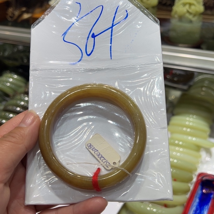 花****和田玉未镶嵌手镯