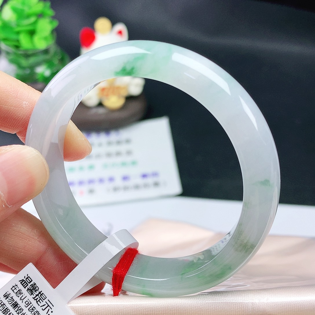 翡翠手镯未镶嵌51+圈