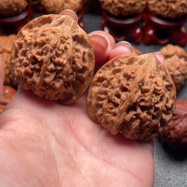 文玩核桃吊坠42全品满天星