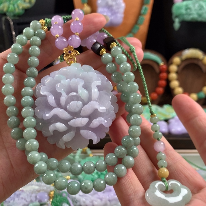 翡翠未镶嵌颈饰吊坠