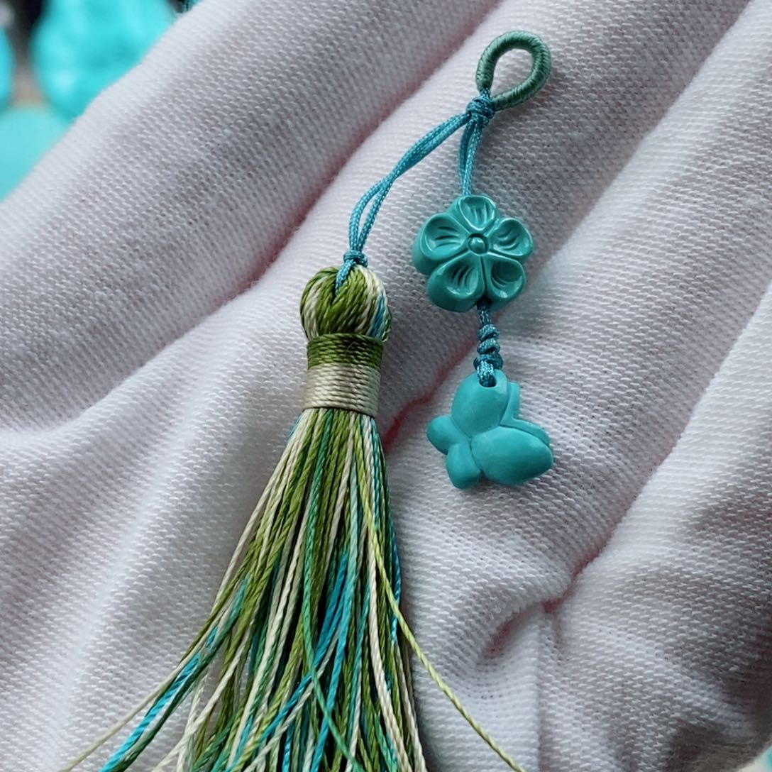 绿松石配饰未镶嵌