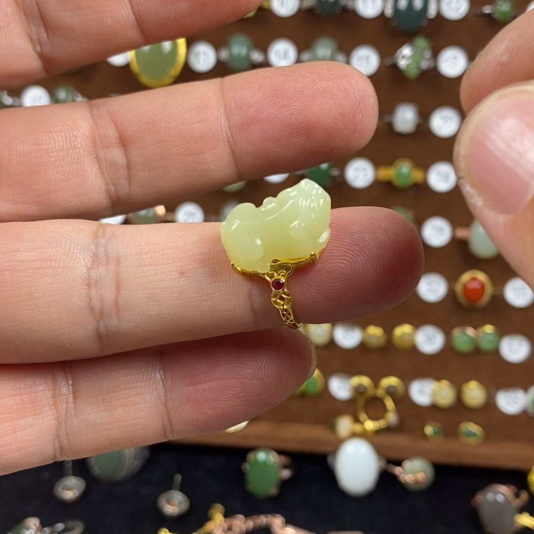 和田玉（黄玉）戒指银S925镀金镶嵌
