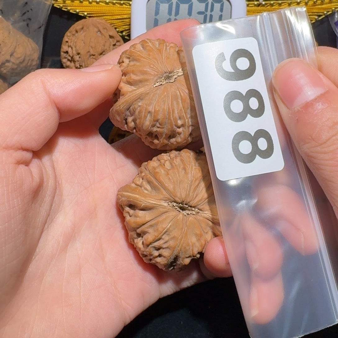 文玩核桃把件纵*、铁锤40