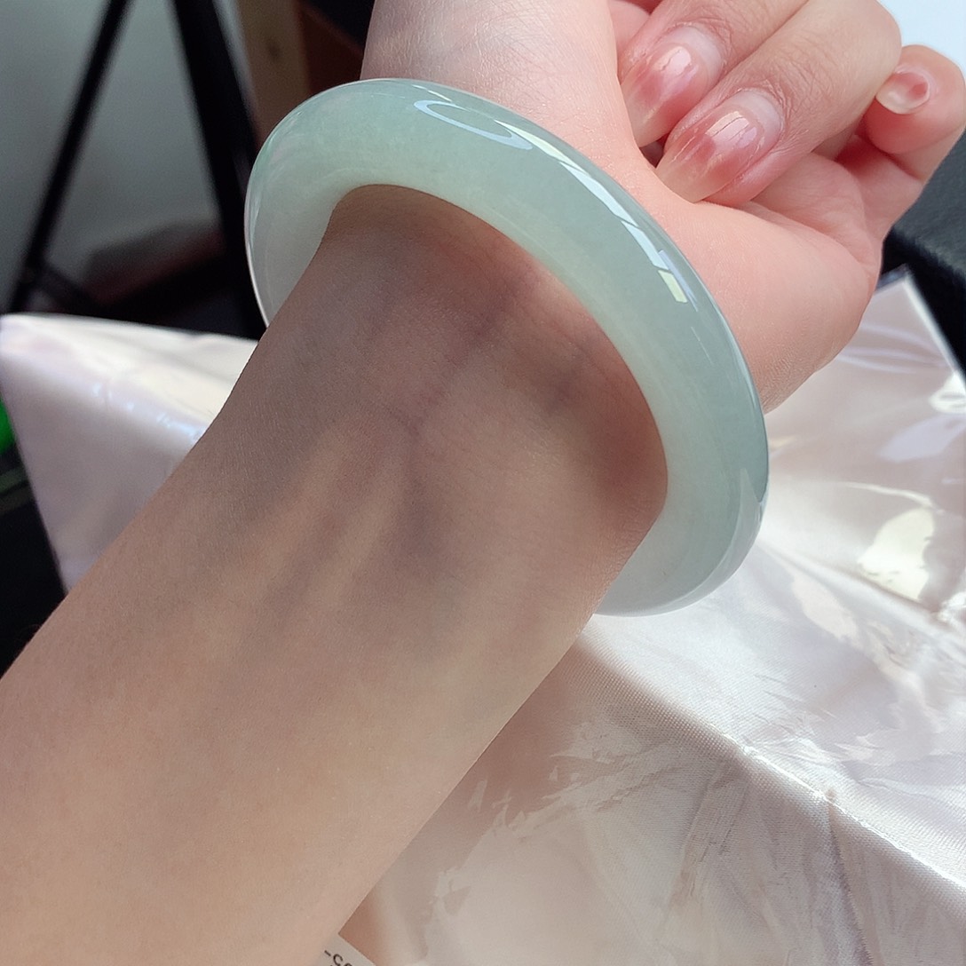 翡翠手镯未镶嵌天然A货翡翠55/56