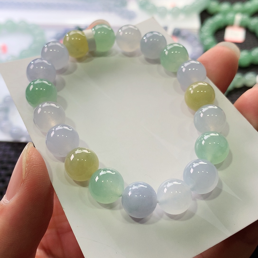 翡翠手链未镶嵌翡翠