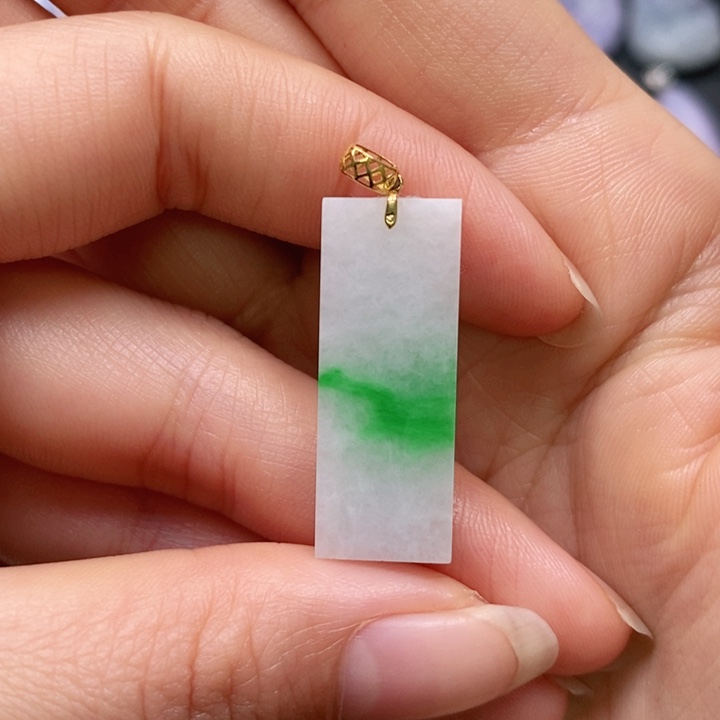 翡翠颈饰未镶嵌吊坠