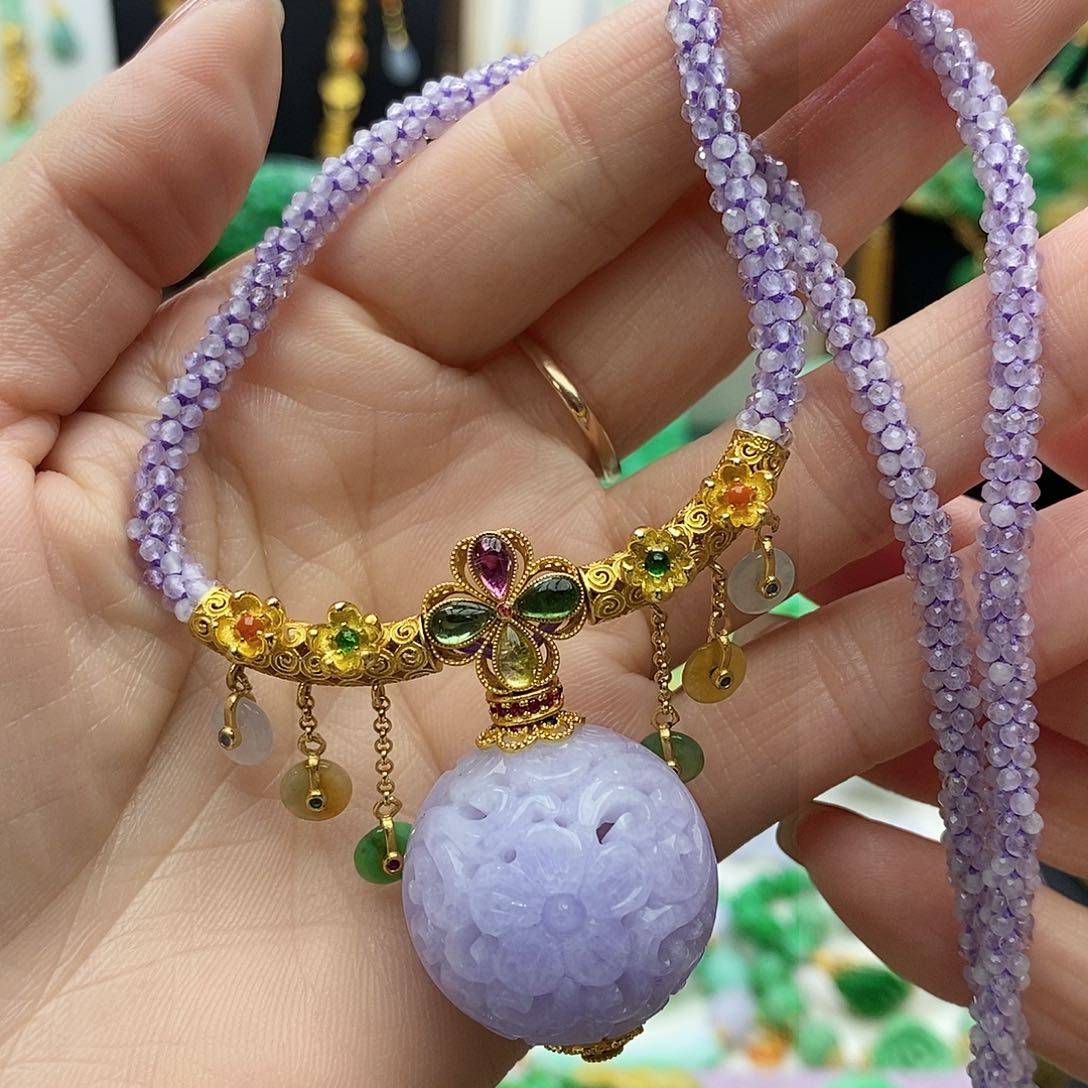 翡翠颈饰未镶嵌天然