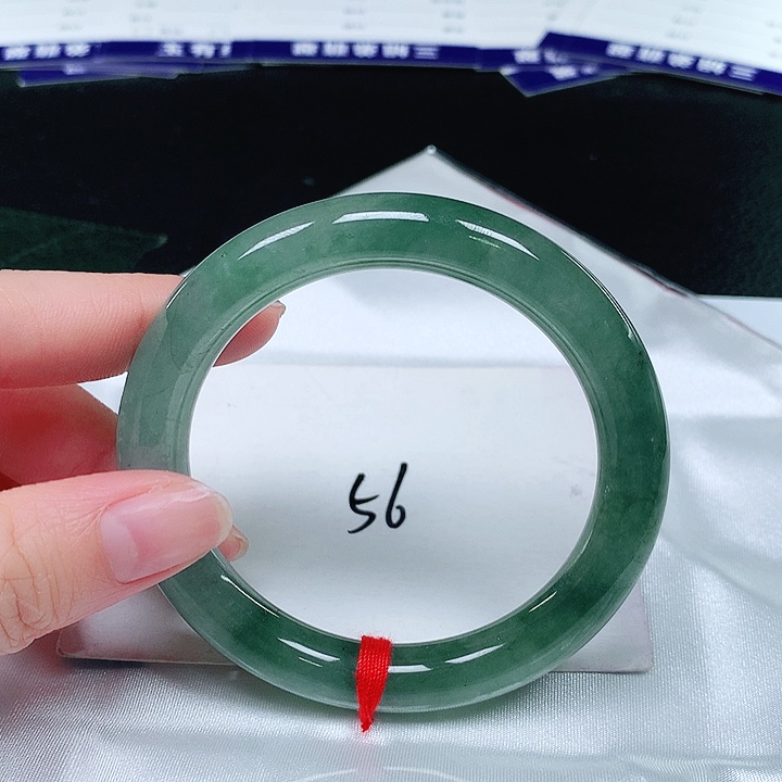 翡翠手镯（圆镯）未镶嵌