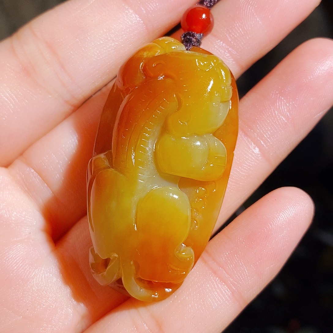 和田玉颈饰未镶嵌