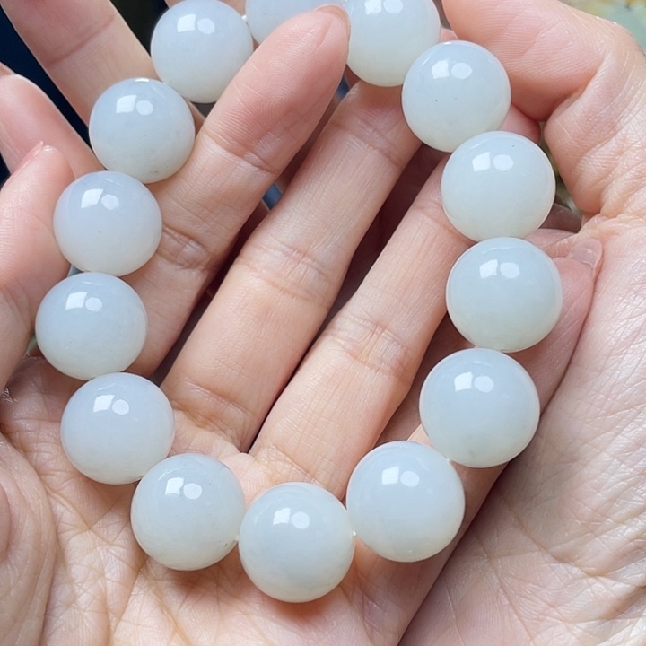 未镶嵌和田玉手链九*